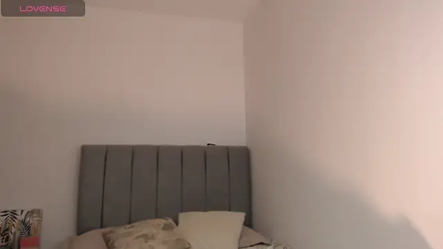 Snapshot of Marian_se chatting on February 5, 2026, 11:42 pm Marian se online show from February 5, 2026, 11:42 pm