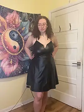 Snapshot of mistress_kasha chatting on February 4, 2026, 7:31 pm mistress kasha online show from February 4, 2026, 7:31 pm