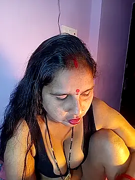 reemacouple007 online show from February 10, 2026, 7:51 pm