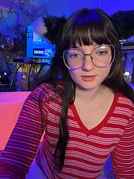 urpuppymoon online show from February 21, 2026, 8:37 am