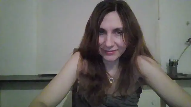 Snapshot of JasmineGlamour chatting on February 11, 2026, 1:10 am JasmineGlamour online show from February 11, 2026, 1:10 am