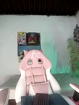 lovely kitt online show from February 27, 2026, 2:55 am