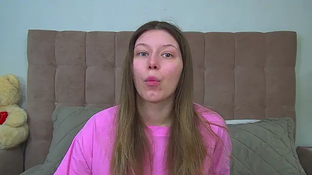 LiliaBianka online show from February 16, 2026, 6:53 am