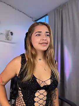 JoselinFlower  online show from February 22, 2026, 11:03 pm