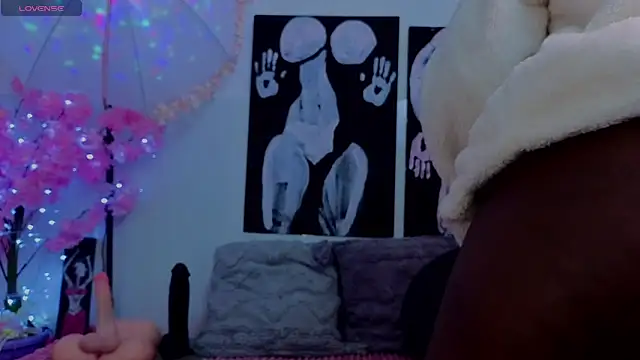 Snapshot of KilyetVera3x chatting on February 2, 2026, 5:39 am KilyetVera3x online show from February 2, 2026, 5:39 am