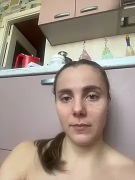 Snapshot of AlisaKissss chatting on February 3, 2026, 6:22 am AlisaKissss online show from February 3, 2026, 6:22 am