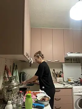 Snapshot of AlisaKissss chatting on February 11, 2026, 6:57 pm AlisaKissss online show from February 11, 2026, 6:57 pm