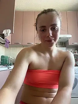 Snapshot of AlisaKissss chatting on February 12, 2026, 7:14 am AlisaKissss online show from February 12, 2026, 7:14 am