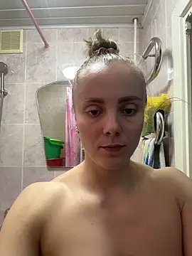 Snapshot of AlisaKissss chatting on February 19, 2026, 6:59 pm AlisaKissss online show from February 19, 2026, 6:59 pm