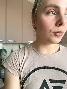 Snapshot of AlisaKissss chatting on February 26, 2026, 7:18 am AlisaKissss online show from February 26, 2026, 7:18 am