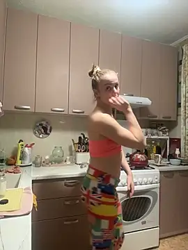 Snapshot of AlisaKissss chatting on February 27, 2026, 7:36 pm AlisaKissss online show from February 27, 2026, 7:36 pm