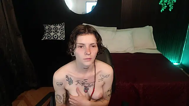 Snapshot of pretty_cristal69 chatting on January 17, 2026, 1:43 am pretty cristal69 online show from January 17, 2026, 1:43 am