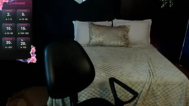 Snapshot of pretty_cristal69 chatting on February 7, 2026, 12:09 pm pretty cristal69 online show from February 7, 2026, 12:09 pm