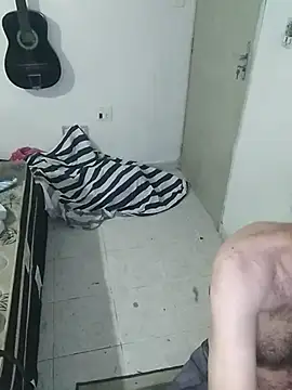 pikalindaxx online show from February 17, 2026, 9:32 pm