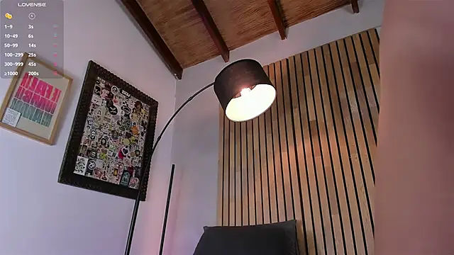 honeyhot69   online show from March 7, 2025, 11:29 am