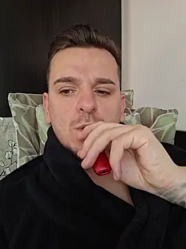 Huge cock22cm online show from February 11, 2026, 8:08 am