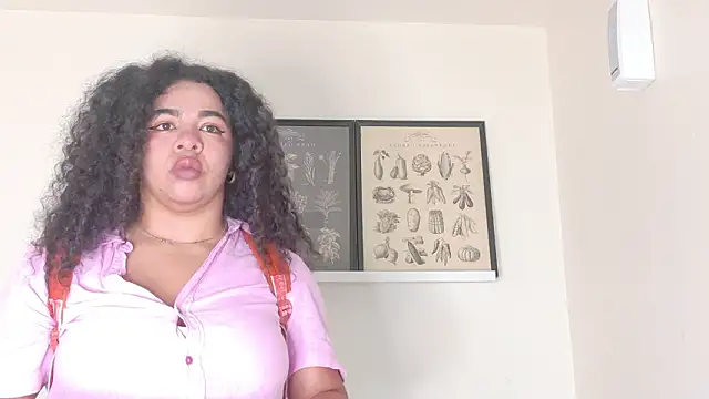 Snapshot of memphiswilliam chatting on February 5, 2026, 3:22 am memphiswilliam online show from February 5, 2026, 3:22 am