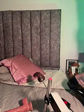 milaivanova online show from February 23, 2026, 4:21 am