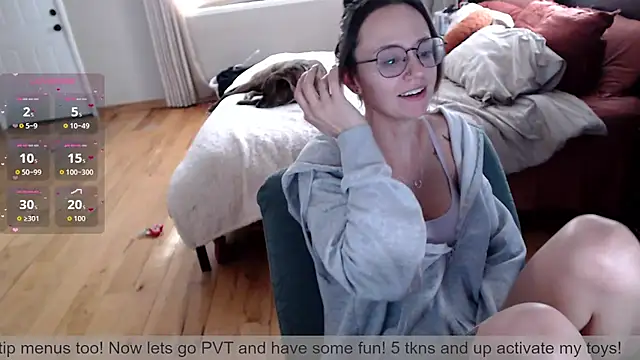 Snapshot of Plantbabeee chatting on February 12, 2026, 6:03 pm Plantbabeee online show from February 12, 2026, 6:03 pm