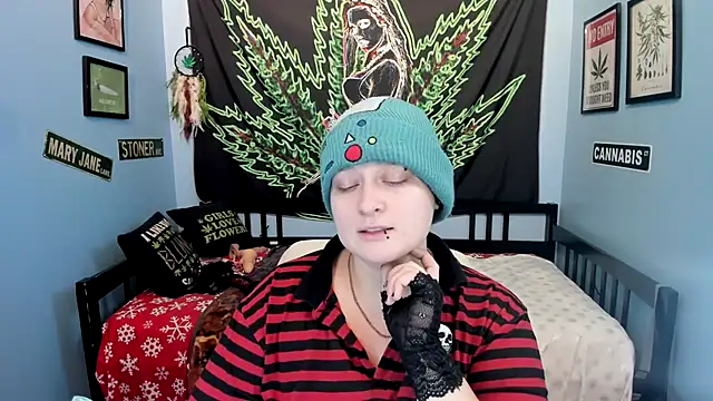 Chloenightmare online show from September 13, 2025, 1:44 pm