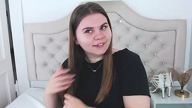 Snapshot of AbbyPleasure chatting on January 13, 2025, 9:52 am AbbyPleasure online show from January 13, 2025, 9:52 am