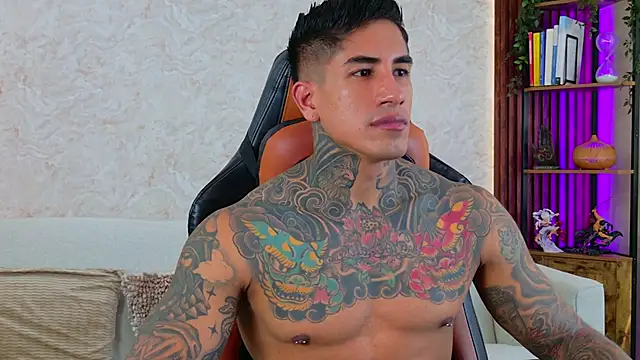 Snapshot of AdanReilly chatting on February 8, 2026, 2:53 pm AdanReilly online show from February 8, 2026, 2:53 pm