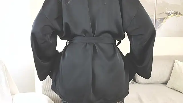 Snapshot of ElleCherry chatting on February 17, 2026, 7:42 pm ElleCherry online show from February 17, 2026, 7:42 pm