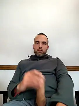 leon3875 online show from January 17, 2025, 3:32 pm