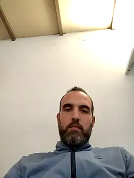 leon3875 online show from March 12, 2025, 3:29 pm