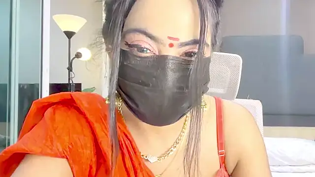 Snapshot of Monalisadon018 chatting on January 18, 2026, 6:44 pm Monalisadon018 online show from January 18, 2026, 6:44 pm