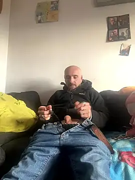 Snapshot of branleurbidu90 chatting on January 16, 2026, 11:47 am branleurbidu90 online show from January 16, 2026, 11:47 am