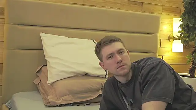 EthanPinkman online show from February 7, 2026, 4:27 am