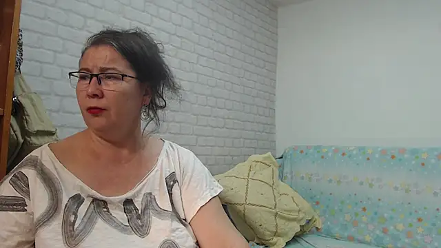 EmmaSquirt online show from December 26, 2024, 5:51 pm