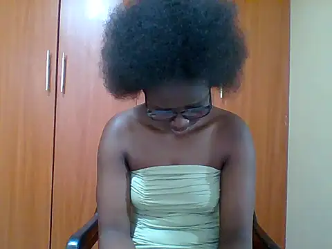 Snapshot of sexy_darleen23 chatting on February 5, 2026, 11:04 am sexy darleen23 online show from February 5, 2026, 11:04 am