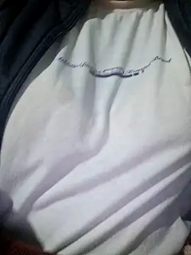 Priya Bong online show from November 23, 2025, 2:22 am