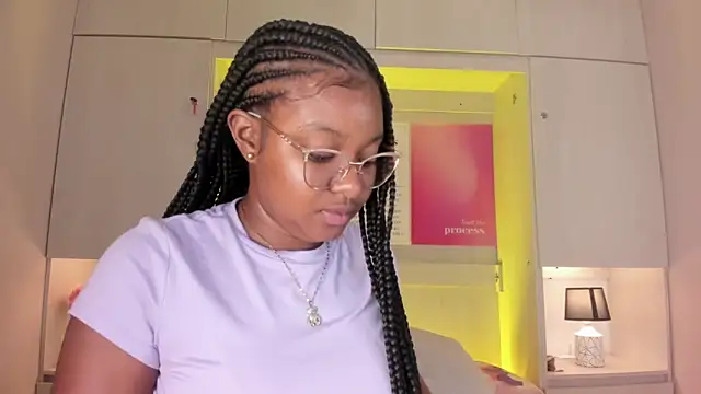 tamaraa smiith online show from February 27, 2026, 7:36 pm