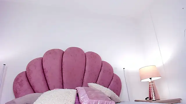 Paytonferrara online show from February 18, 2026, 1:45 am