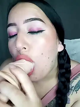 Snapshot of kirara_dirty chatting on January 28, 2025, 5:32 am kirara dirty online show from January 28, 2025, 5:32 am