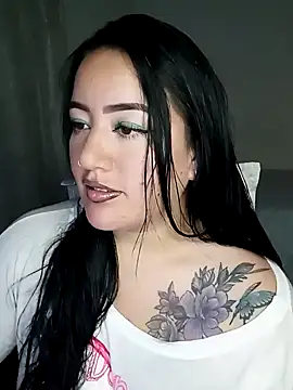 Snapshot of kirara_dirty chatting on February 1, 2025, 6:43 am kirara dirty online show from February 1, 2025, 6:43 am