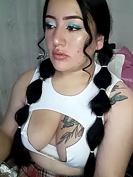 Snapshot of kirara_dirty chatting on March 9, 2025, 5:44 am kirara dirty online show from March 9, 2025, 5:44 am