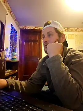 Snapshot of Seymour93 chatting on January 6, 2025, 10:05 pm Seymour93 online show from January 6, 2025, 10:05 pm