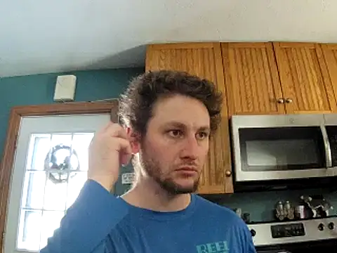 Snapshot of Seymour93 chatting on February 7, 2025, 2:58 pm Seymour93 online show from February 7, 2025, 2:58 pm