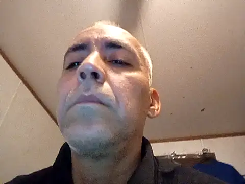 Xoc8  online show from March 7, 2025, 1:31 am