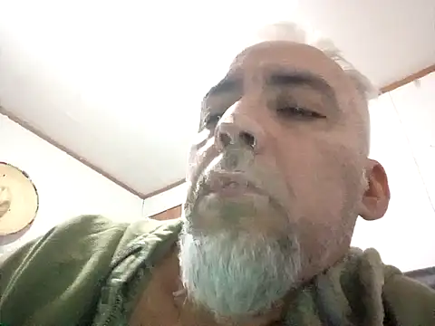 Xoc8  online show from October 3, 2025, 8:22 am