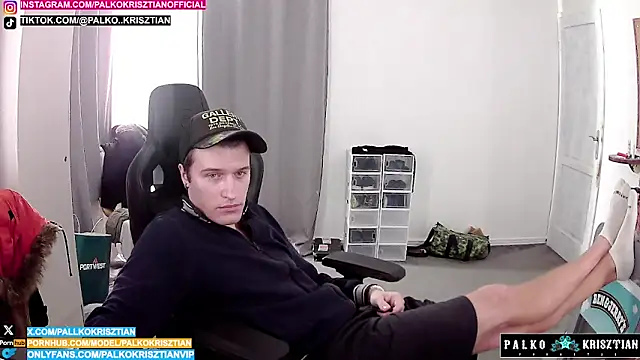 Snapshot of PKrisztian chatting on February 4, 2026, 4:57 pm PKrisztian online show from February 4, 2026, 4:57 pm