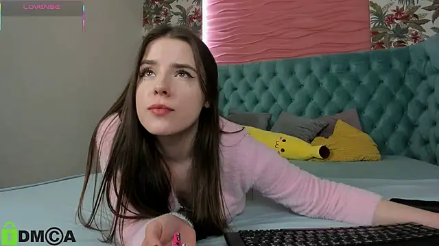 Haley Gars online show from February 15, 2026, 3:58 am