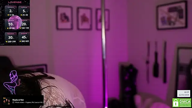 Snapshot of Billiexxox chatting on February 12, 2026, 4:57 pm Billiexxox online show from February 12, 2026, 4:57 pm