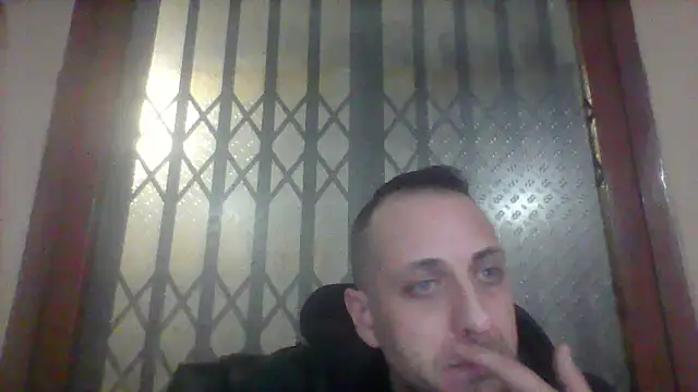 Snapshot of margiale84 chatting on December 6, 2024, 6:28 pm margiale84 online show from December 6, 2024, 6:28 pm