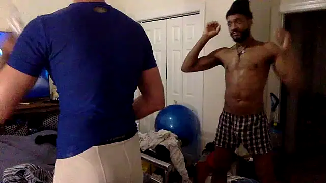 Snapshot of TheOnlyTwinTowers chatting on December 15, 2024, 10:07 am TheOnlyTwinTowers online show from December 15, 2024, 10:07 am