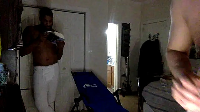 Snapshot of TheOnlyTwinTowers chatting on March 4, 2025, 7:19 am TheOnlyTwinTowers online show from March 4, 2025, 7:19 am